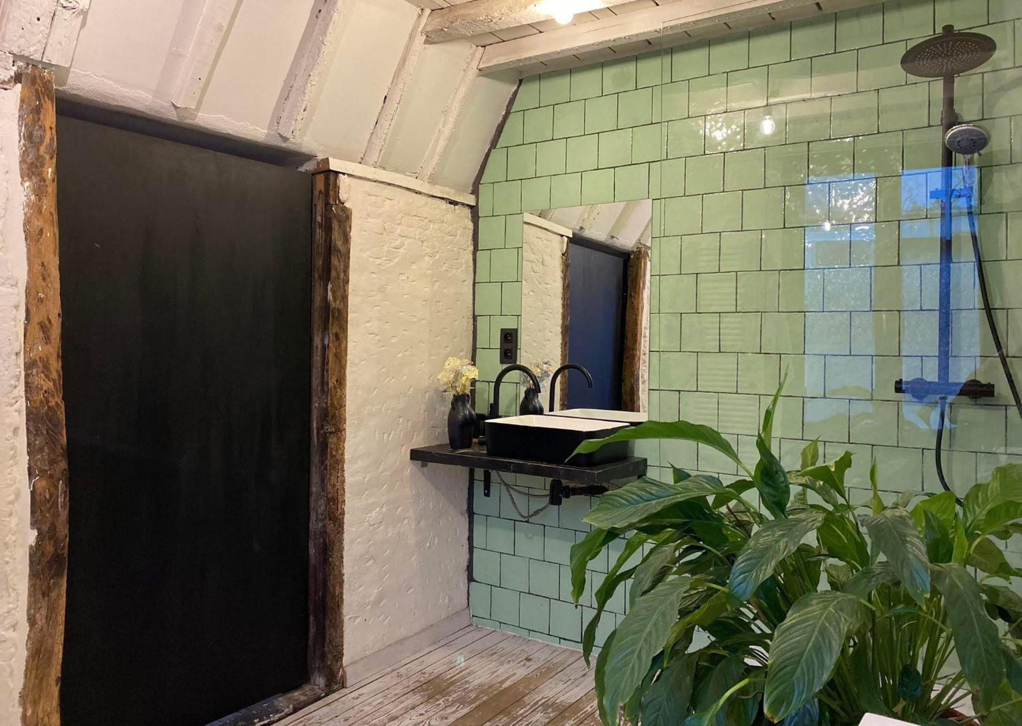 Mystic'S Lodge Antwerpen Ngoại thất bức ảnh